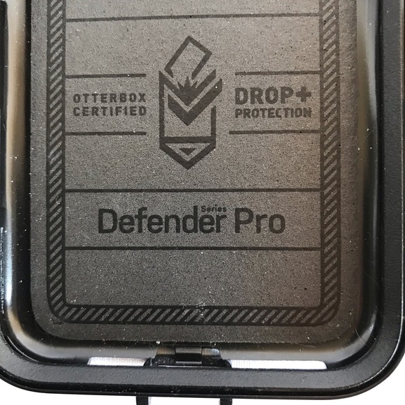OtterBox Defender Pro iPhone protective case - Picture 2 of 7